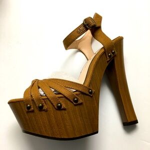 NEW/Box Jessica Simpson Dettina Platform Heels Size 6 Dakota Tan Cork Y2K